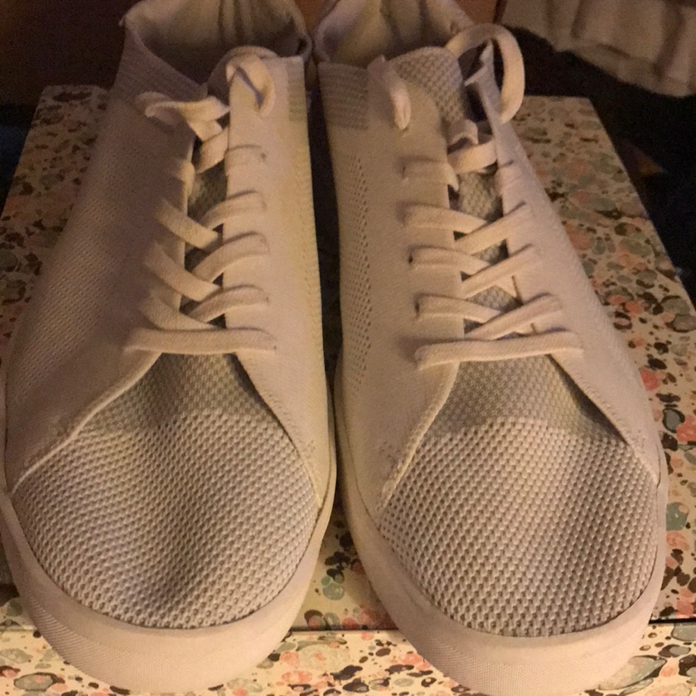 - Calvin Klein ION Sneaker New Size 11.5 Men’s